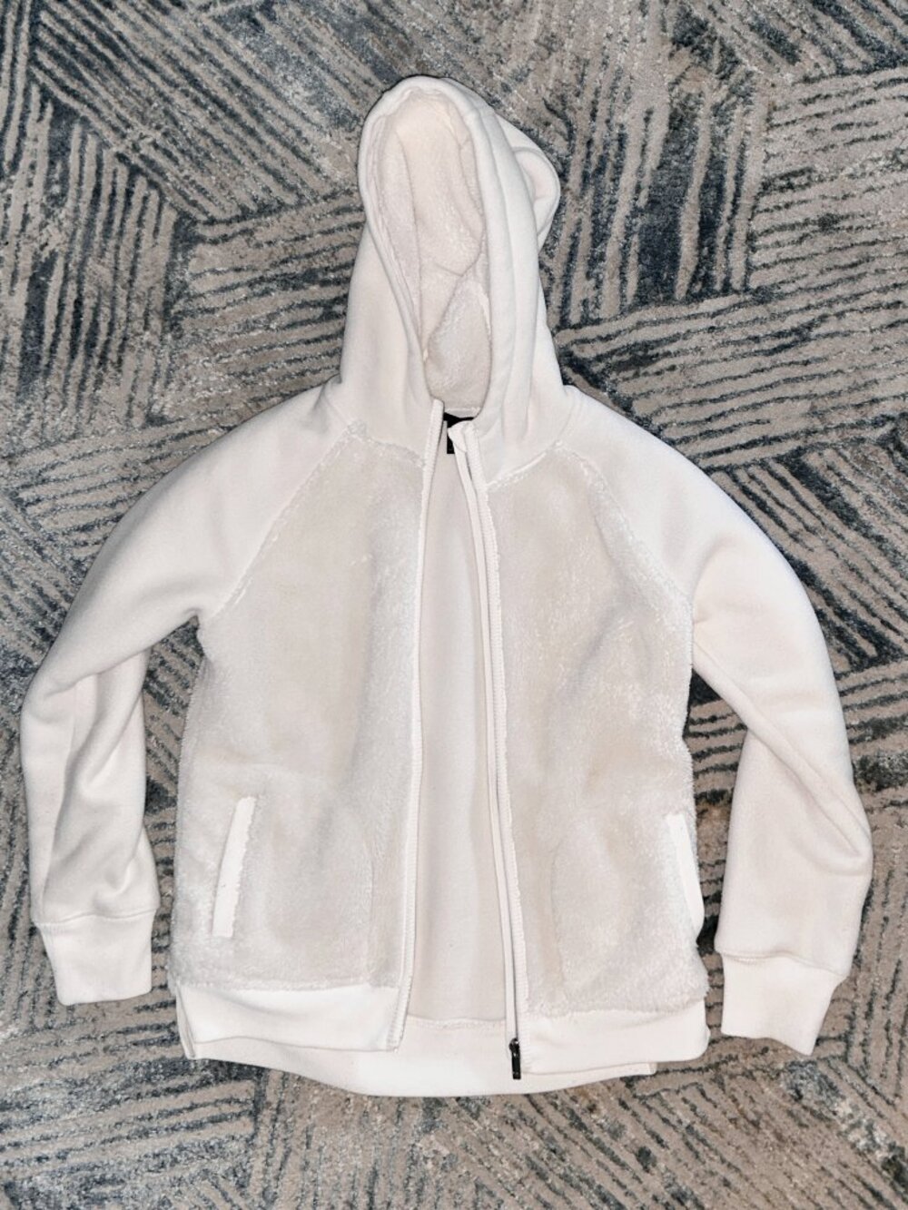 Girls All In Motion Cream Fleece Jacket Size L 10-12